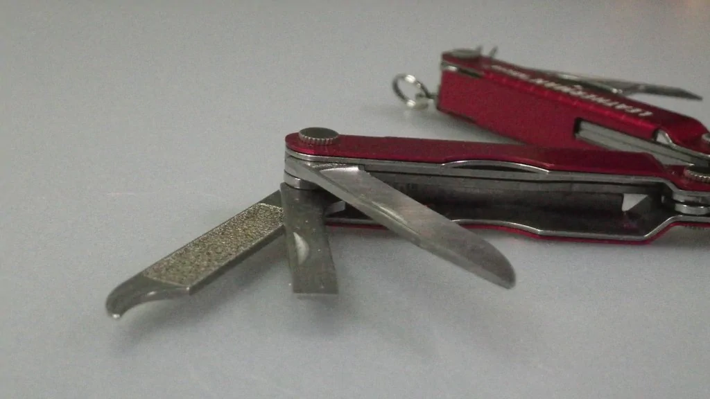 LEATHERMAN Micra - RED / tools