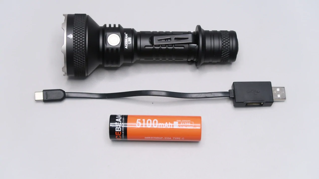 ACEBEAM L35 / charge