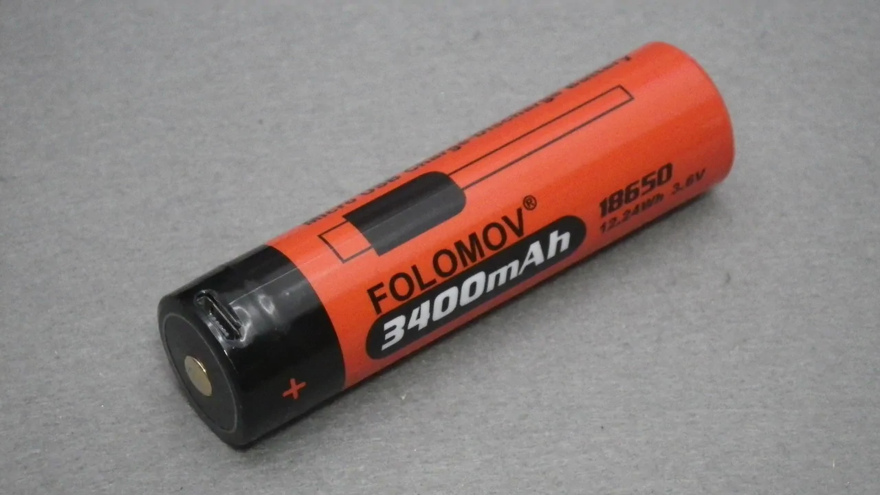 FOLOMOV 18650S / 3400mAh battery