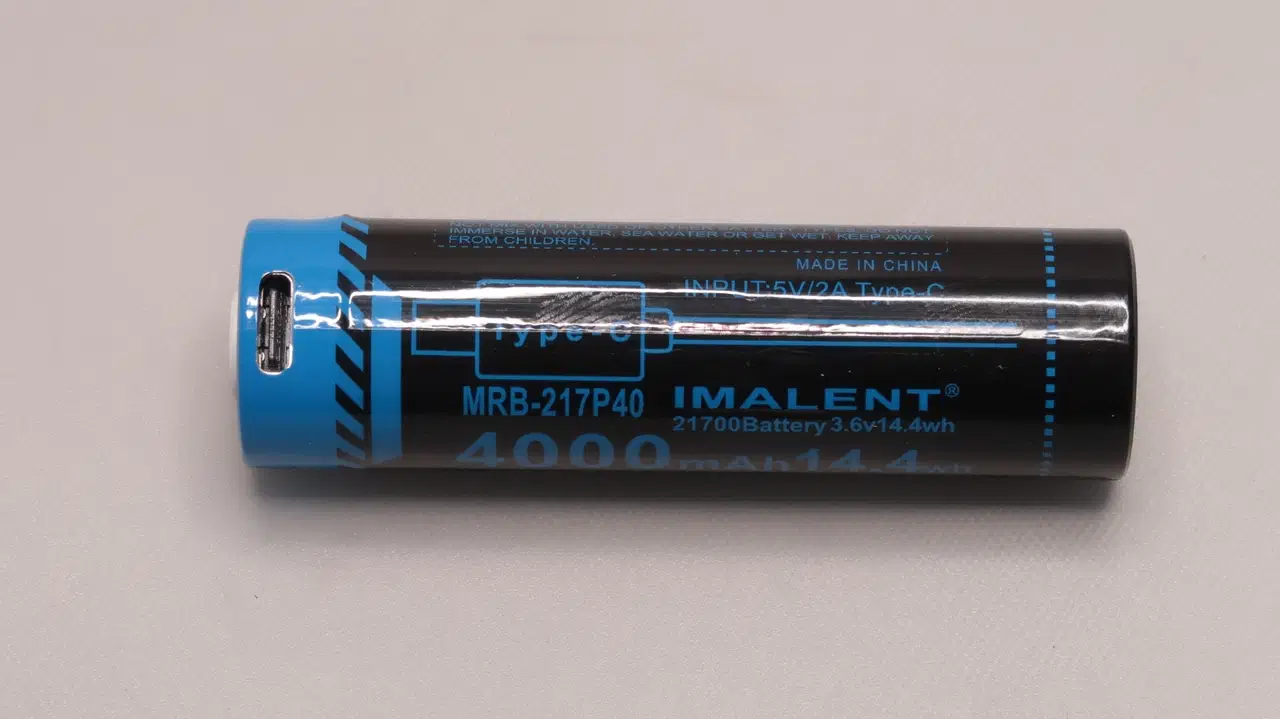 IMALENT MS03 / 21700 battery