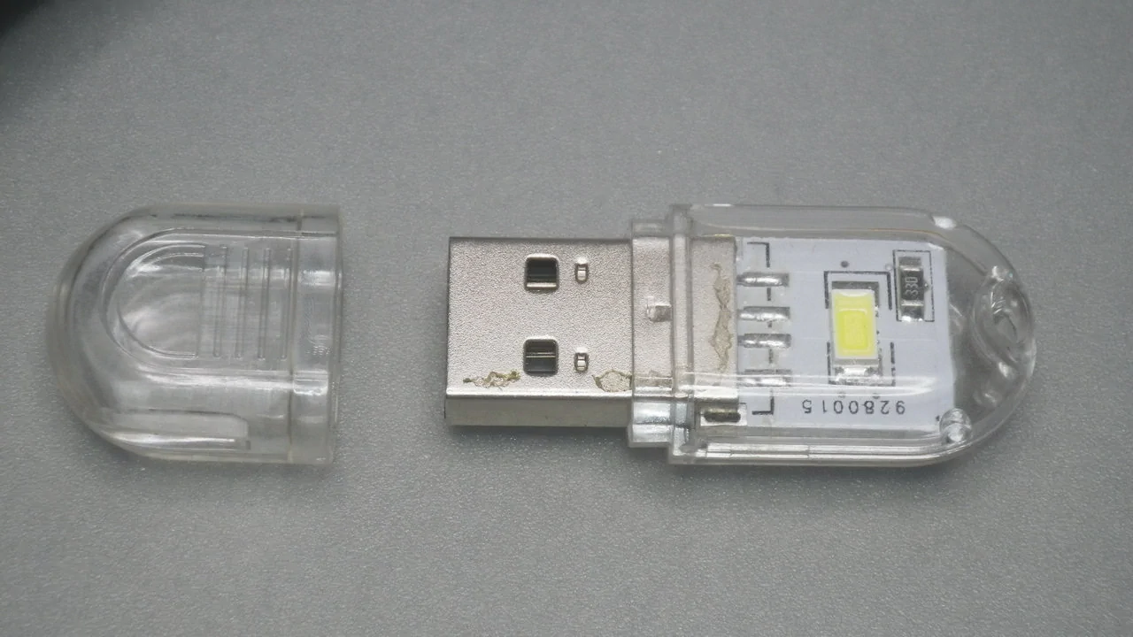 KLARUS CH1X / mini USB light