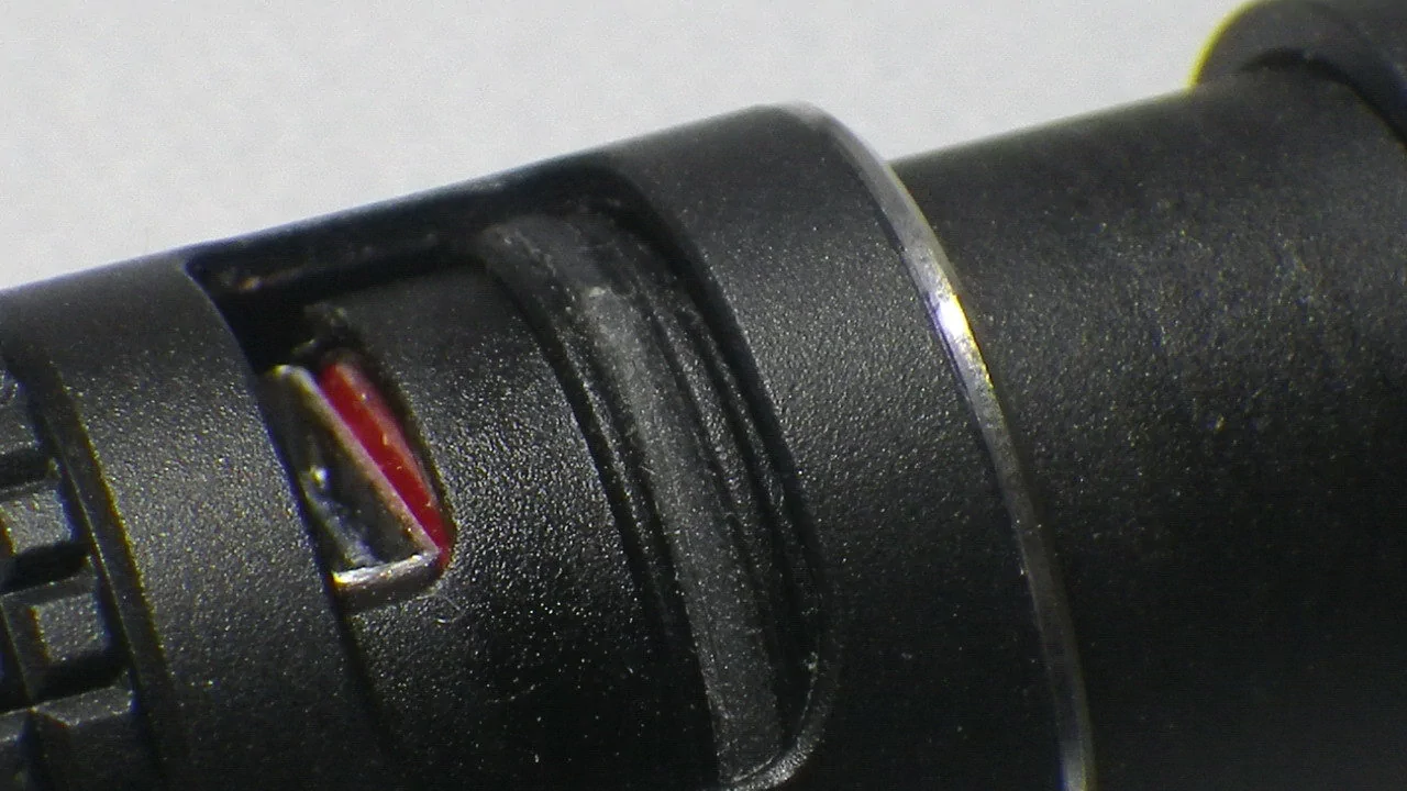 LUMINTOP GLOW 1 / micro-USB port type:B
