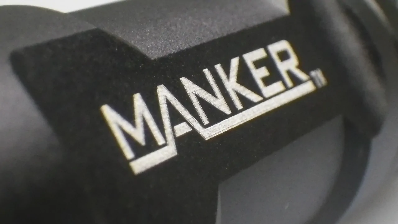 MANKER LABORER / CREE XP-E R4 (CW) : flashlight review