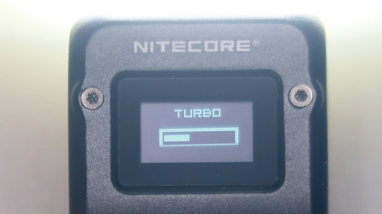 NITECORE T4K / OLED : Turbo
