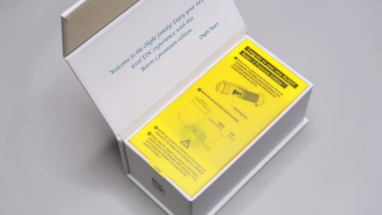 OLIGHT Baton3 Premium Edition - Orange : pack.7 : BOX open
