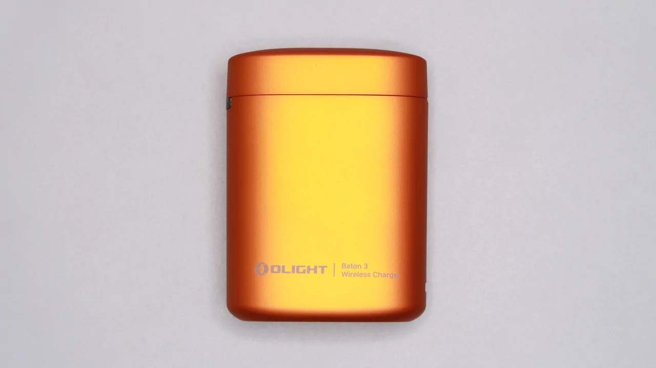 OLIGHT Baton3 Premium Edition - Orange : Wireless Charger : body