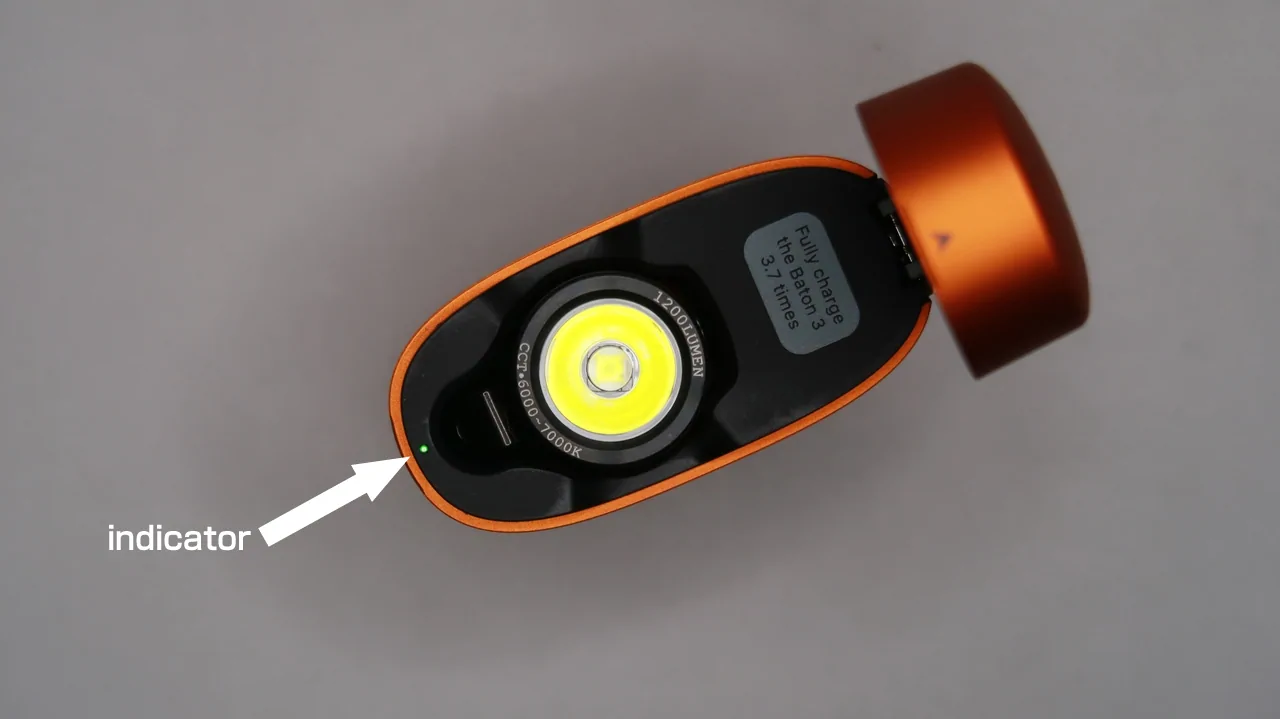 OLIGHT Baton 3 Premium Edition - Orange : wireless charger: indicator.1