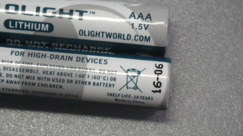 OLIGHT H05S / AAA Lithium battery