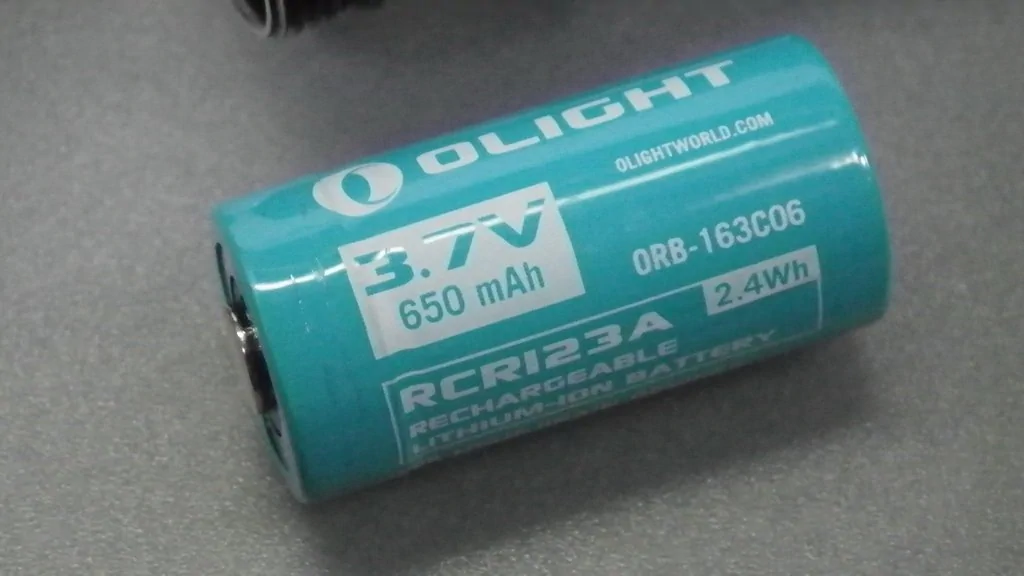 OLIGHT H1R NOVA / battery