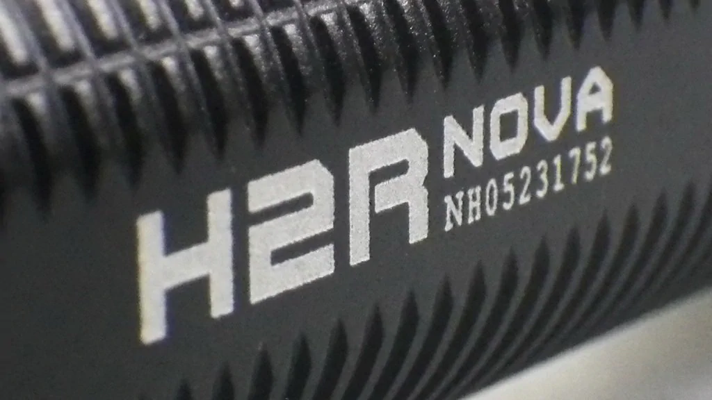 OLIGHT H2R NOVA / CREE XHP50 (NW) : flashlight review