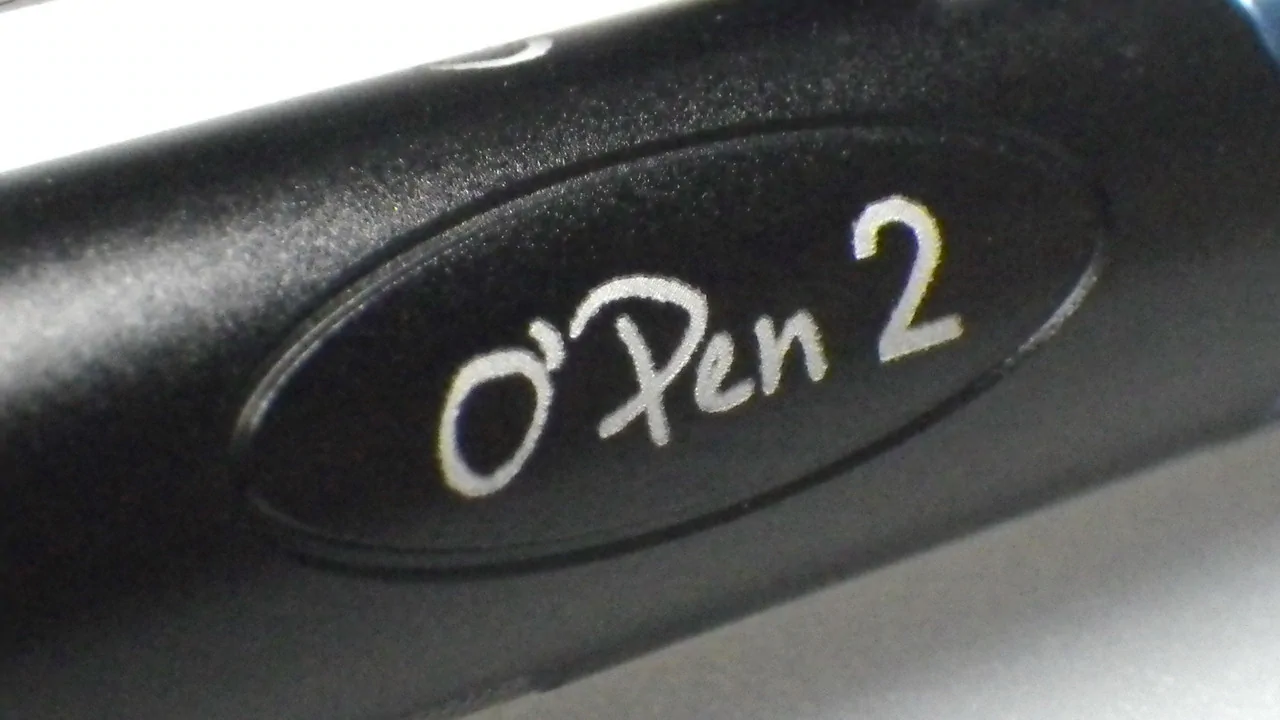 OLIGHT OPEN 2 / Bolt action ballpoint pen with Illumination : review