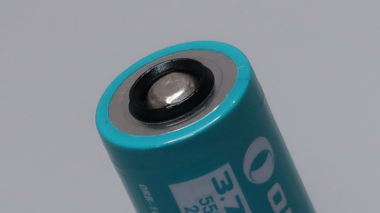 OLIGHT Perun mini / 16340 battery