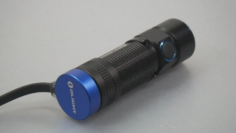 OLIGHT S1R BATON / battery charge