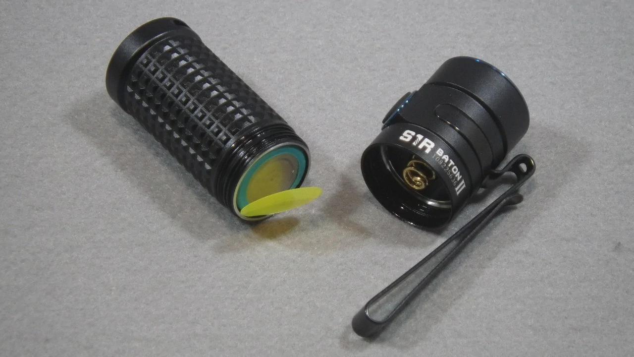 OLIGHT S1R II BATON / battery
