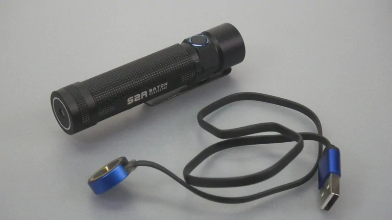 OLIGHT S2R BATON / battery charge