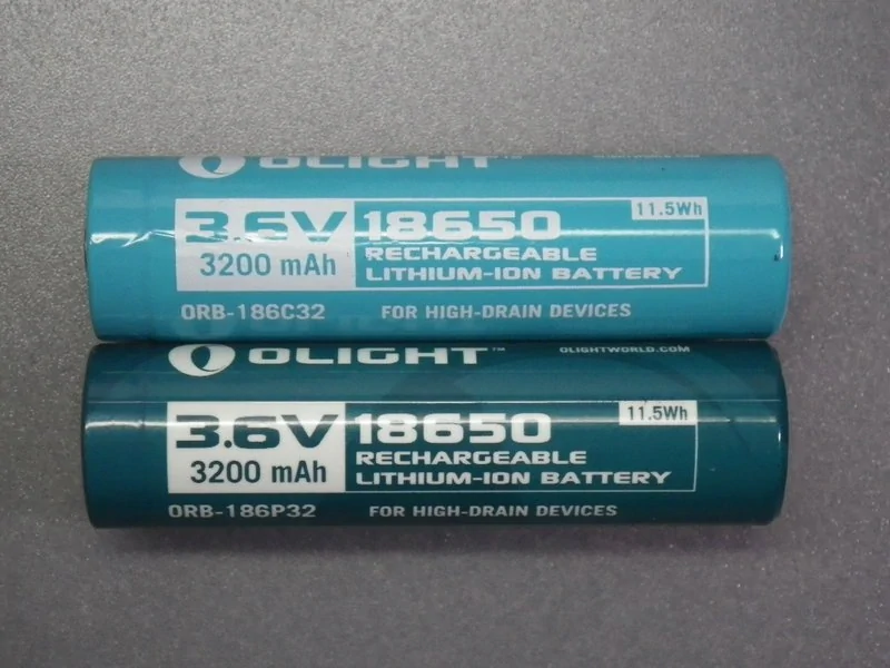 OLIGHT S30R BATON Ⅱ / 電池