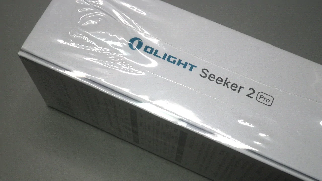 OLIGHT SEEKER 2 Pro / pack.