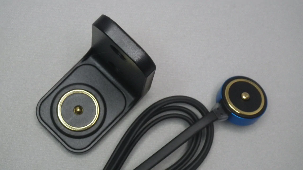OLIGHT SEEKER 2 Pro / MCC1AL charger