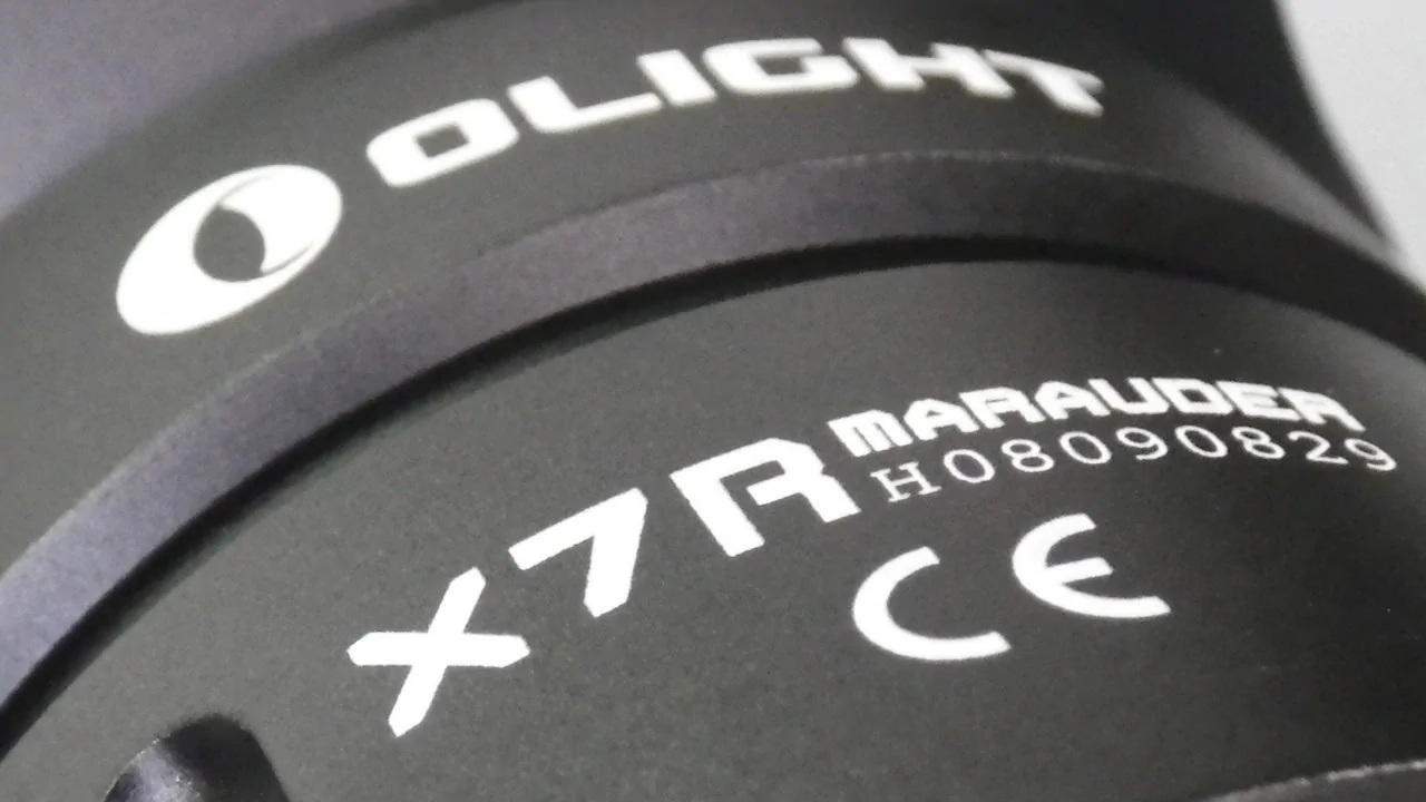 OLIGHT X7R MARAUDER / CREE XHP70 x3 (CW) : flashlight review