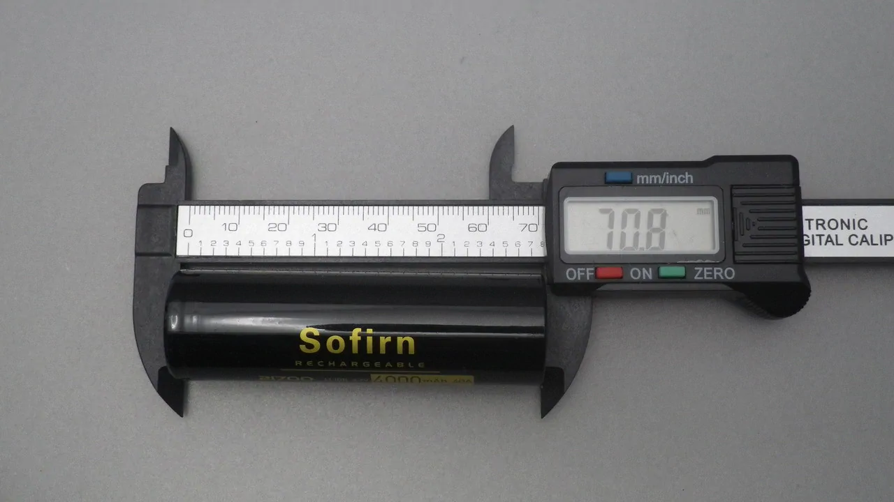 Sofirn C8F / 21700 battery