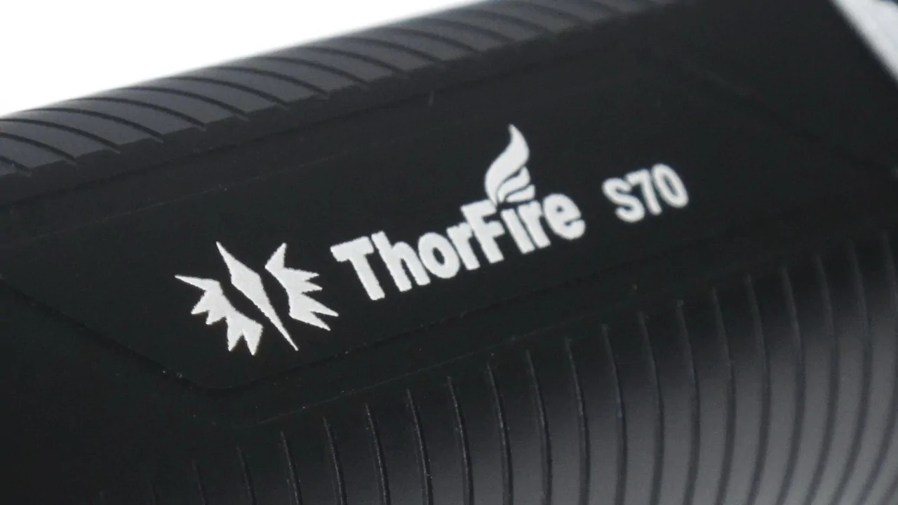 ThorFire S70 / CREE XHP70 (CW) : flashlight review