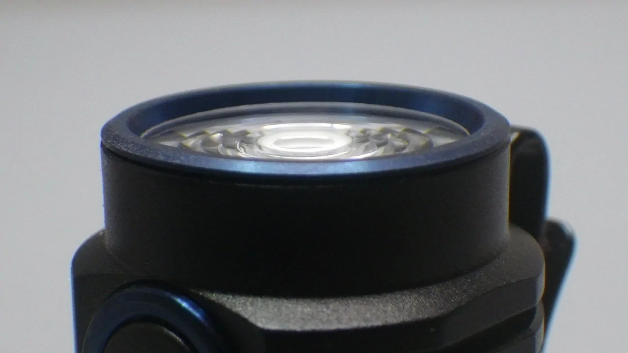 TrustFire MC1 / fresnel-lens