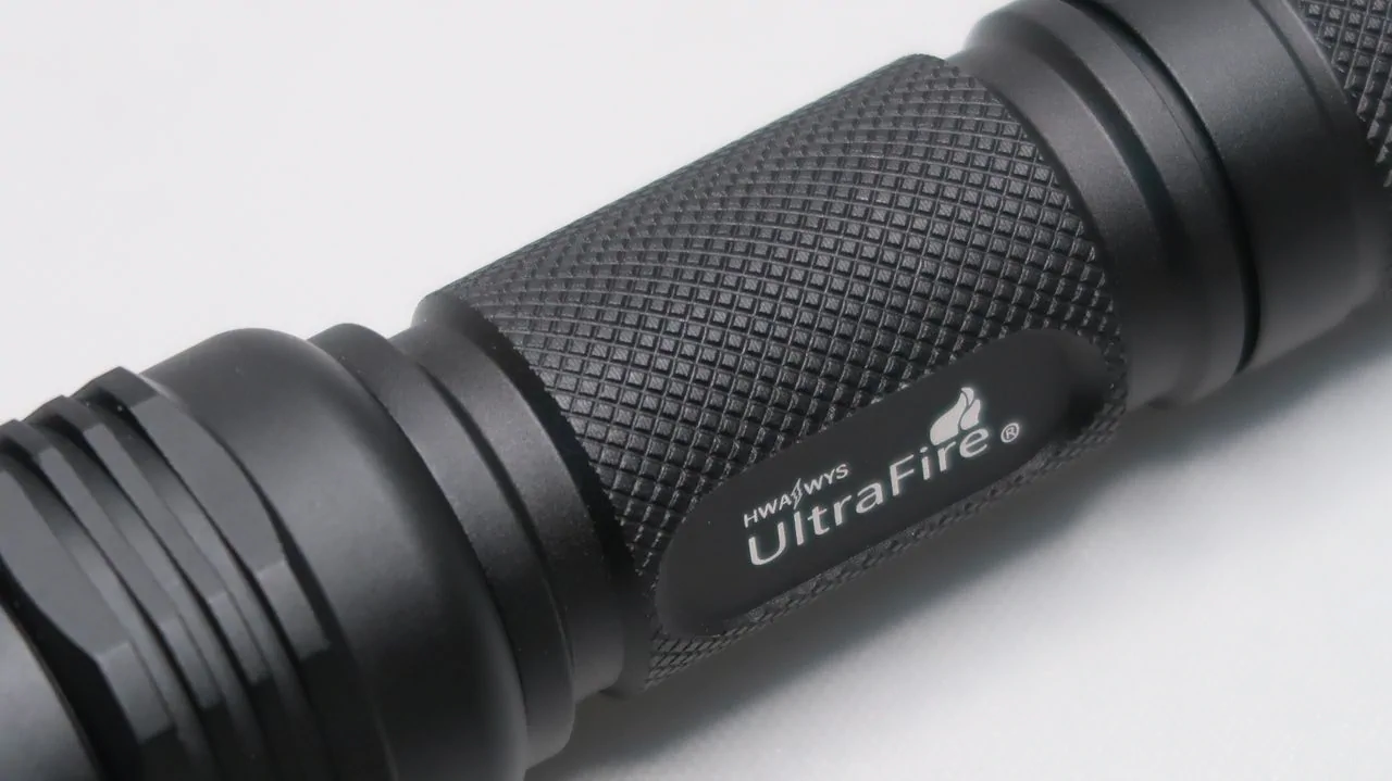 UltraFire M10 / grip
