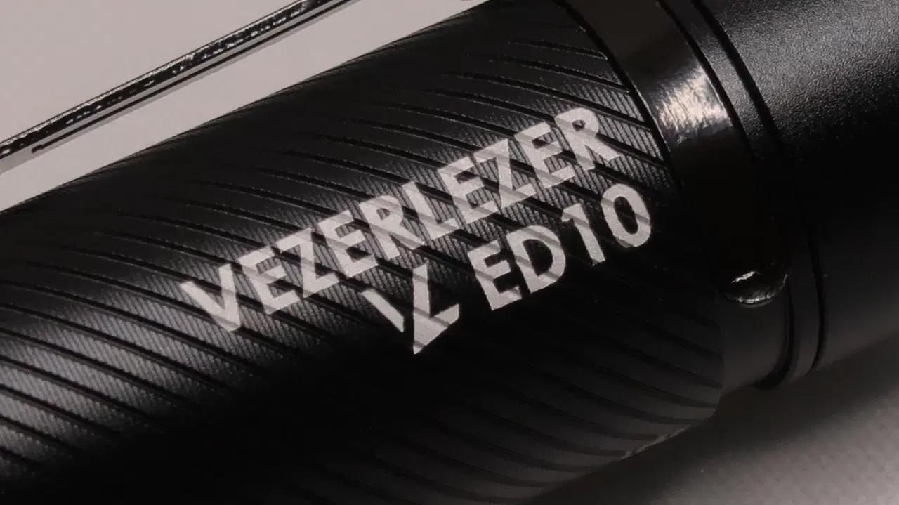 VEZERLEZER ED10 / Luminus SST-40 : 18650 2200lm Flashlight : review