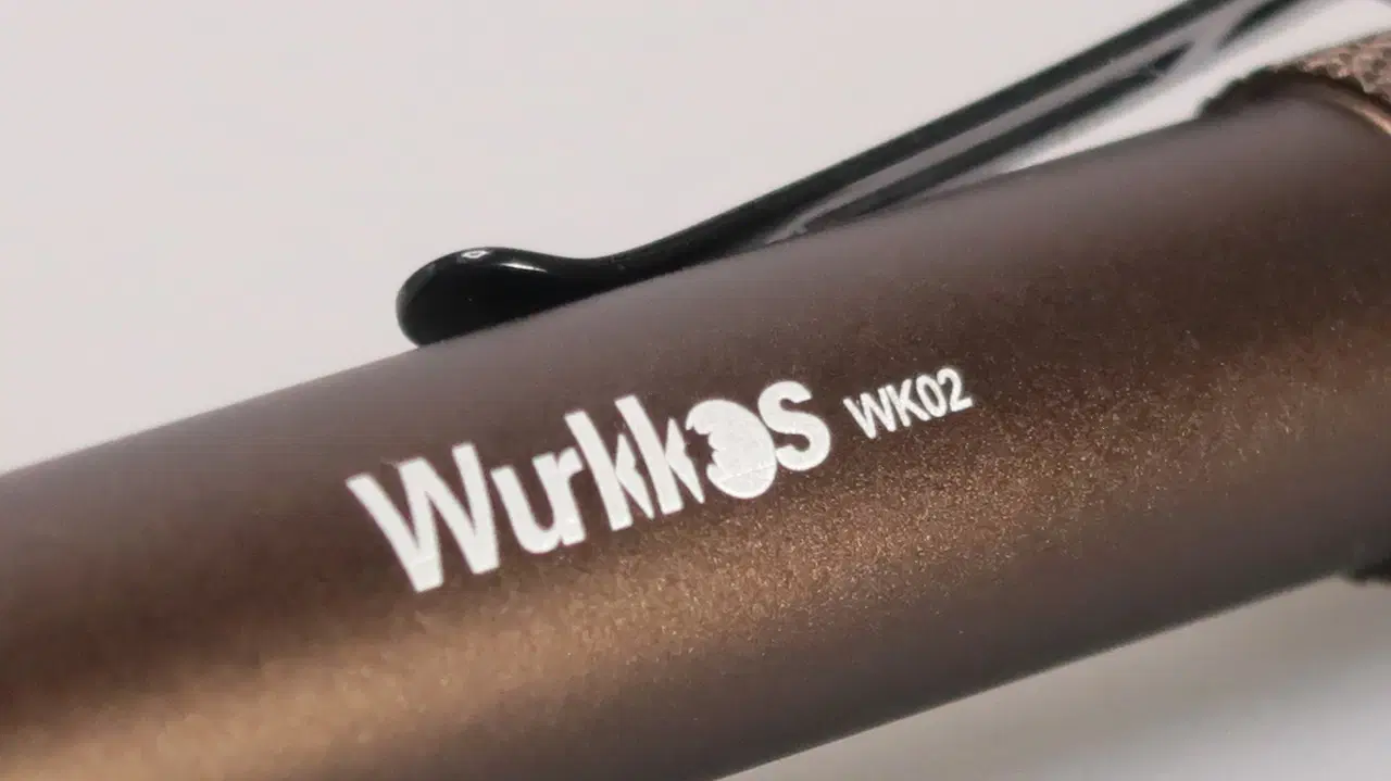 Wurkkos WK02 : Brown / Luminus SST-20 (6000K) - 2AAA Flashlight : review