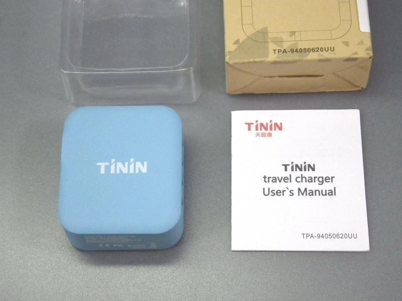 TININ USB急速充電器：内容物