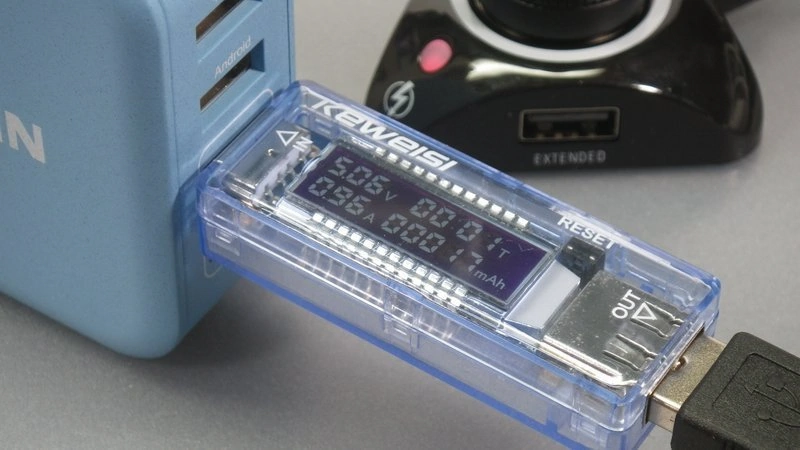 TININ USB急速充電器：S30RⅡ充電／ポート2